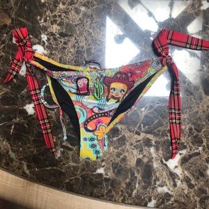 Fun and cute bikini bottoms !